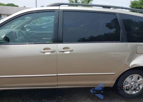 2005 Toyota Sienna Xle из США, поврежденный, VIN 5TDZA22C65S287128